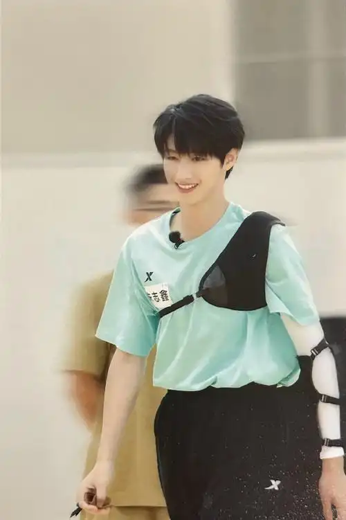 tf家族三代夏日运动会pb扫图##朱志鑫夏日运动会pb扫图