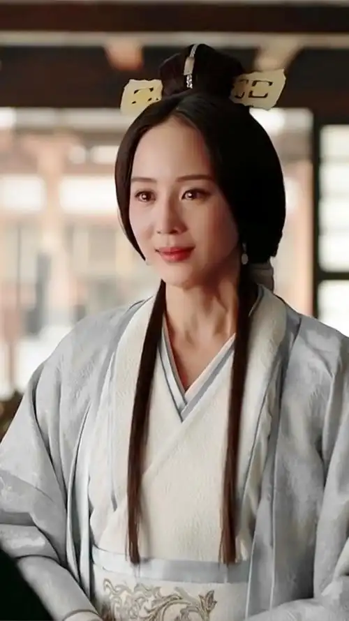 军师联盟柏灵筠张钧甯饰