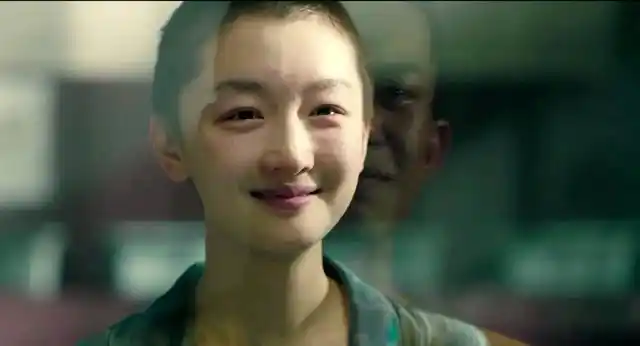 无悬念!全新百花影后来自《少年的你》,小黄鸭周冬雨冲吖