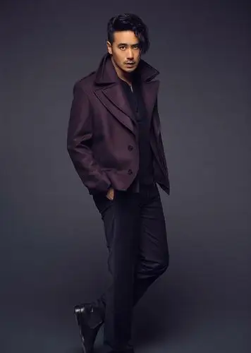 陈亦飞质感写真大片犀利的发型更增熟男魅力