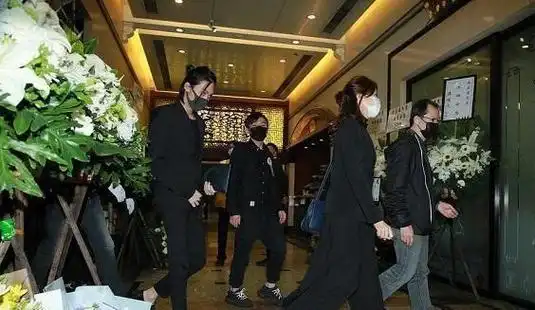 3月8日,吴孟达与老先生的告别仪式如期举行.