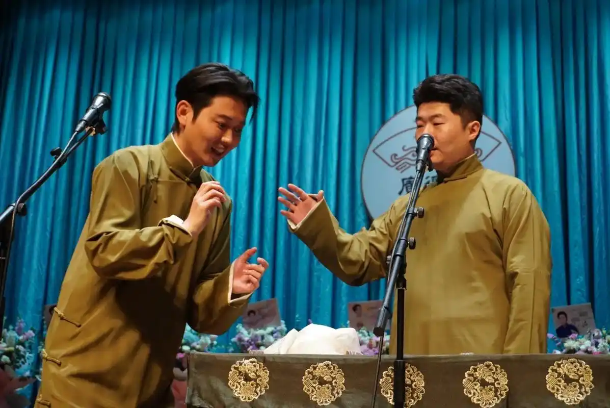 孟周开箱第一弹照片.#孟鹤堂周九良 现场真的好好看 孟周说的 - 抖音