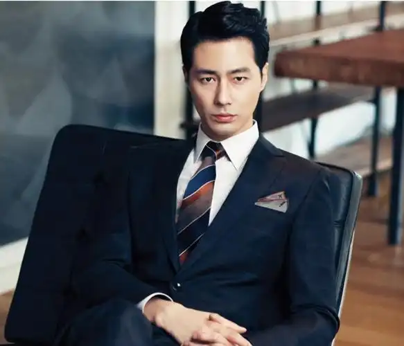 韩国四大国宝级男演员(韩国演技最好的男演员排名)-第9张图片-趣盘玩