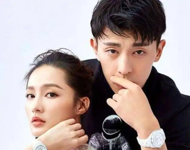 邓伦李沁再传恋爱被曝在三亚密会网友不结婚很难收场