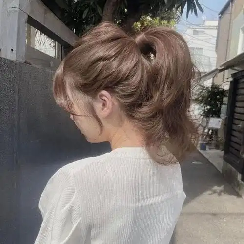 春夏「马尾」还能怎么变?5大清爽绑发造型推荐