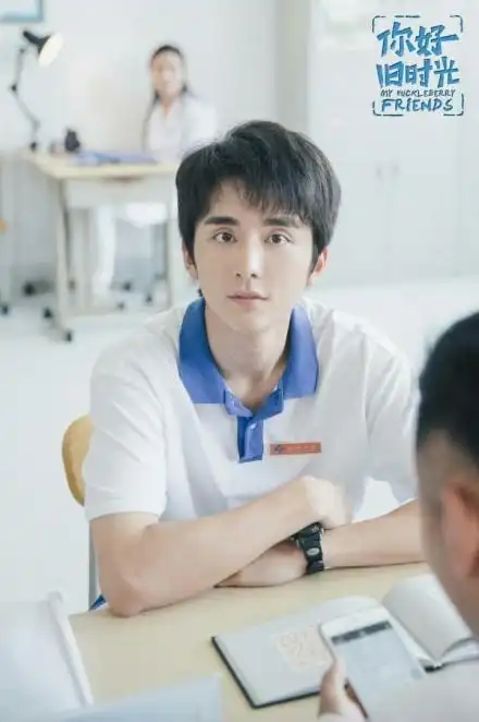 新人演员张新成《快乐大本营》首秀出大招,舞台上连续空翻太帅了