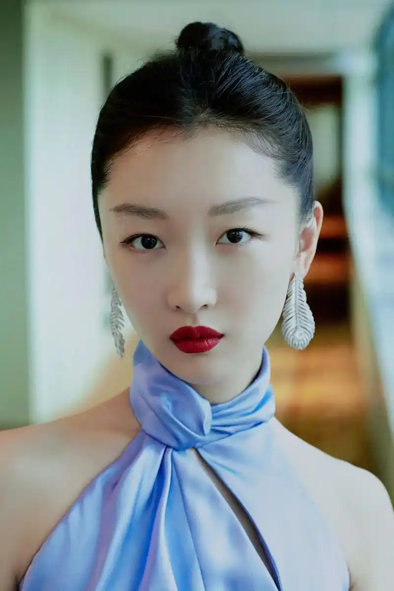 周冬雨 #做个很哇塞的女孩 #分享照片 - 抖音