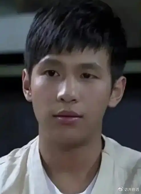 宋小宝年轻时是校草本以为是玩笑看照片完全不输当红小生