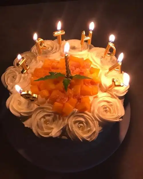 微微笑的iris做的芒果奶油蛋糕