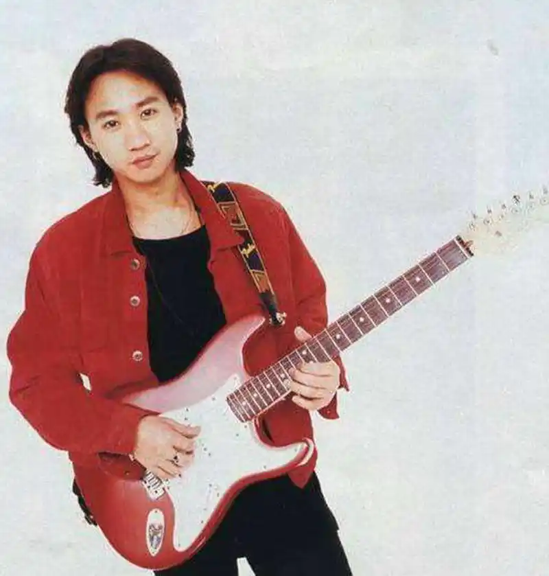 盘点以黄家驹为偶像的明星,最后一位想不到!