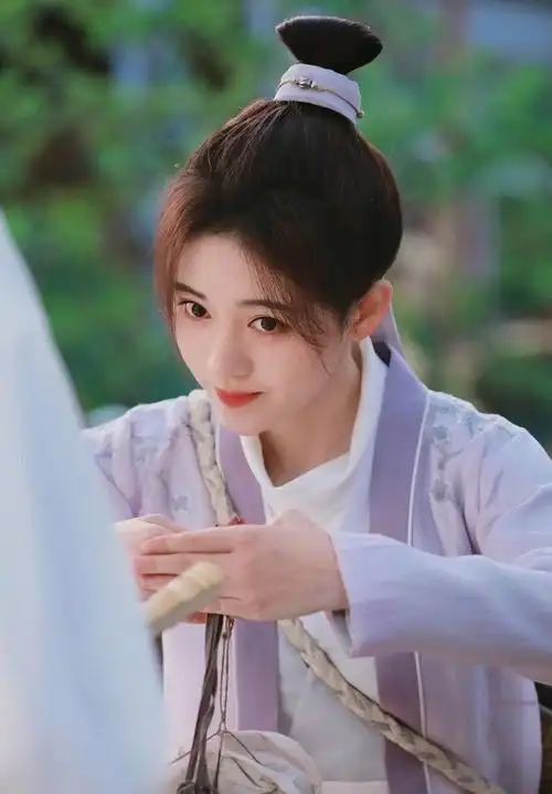 漂亮书生将播鞠婧祎女扮男装不走心一看就是女生