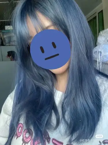 染哪个颜色的头发呀谢谢大家!