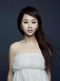 中文名: 杨紫 外文名: andy 别名: 奥奥,杨旎奥(原名) 国籍