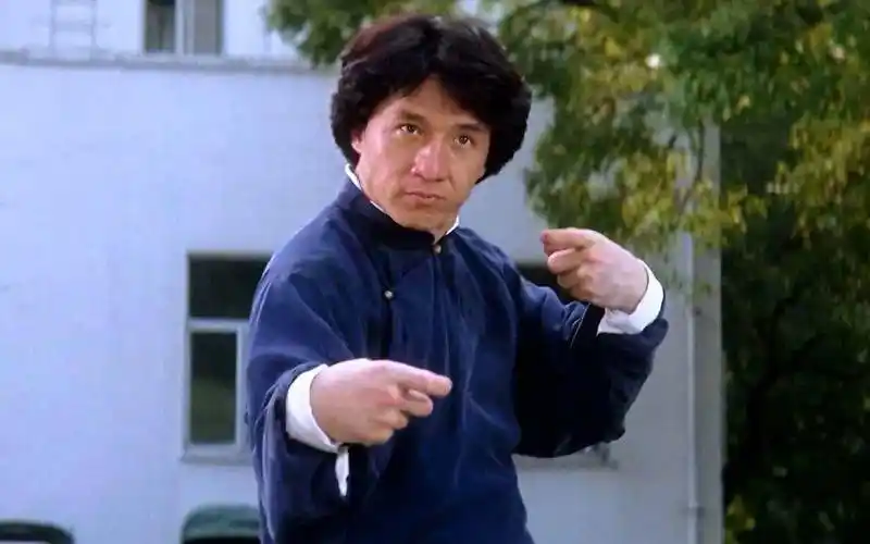 事实上,不是中国功夫片放弃了成龙,而是成龙没有放弃自己_动作_电影