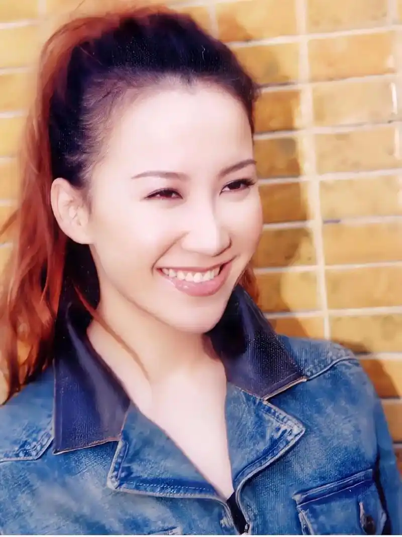 图文伙伴计划  一直很喜欢她,笑容甜美有感染力,那么多年一 - 抖音