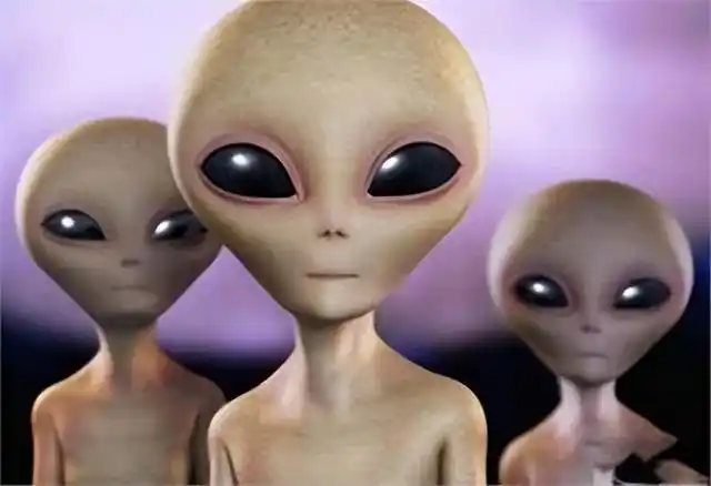 有关不明飞行物,飞碟以及外星人一直都是世界级最前沿的话题之一.