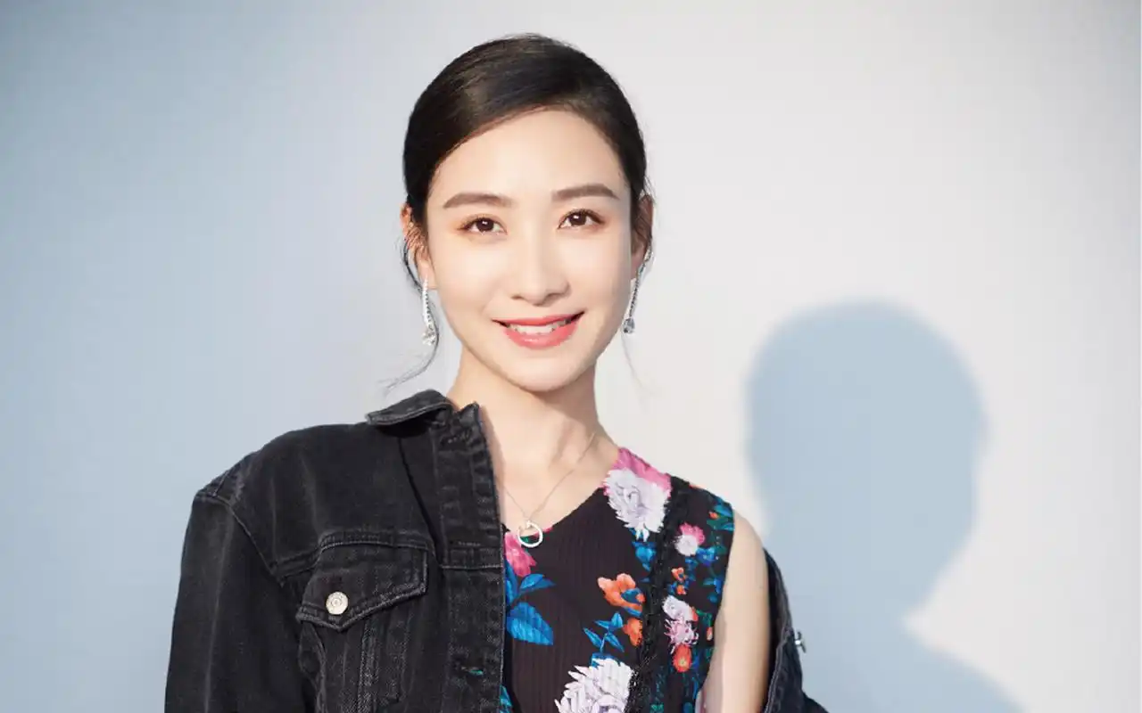 陶昕然性感写真图片高清壁纸