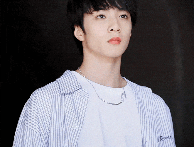 2005年出生,天秤座男孩.刘耀文究竟是谁?