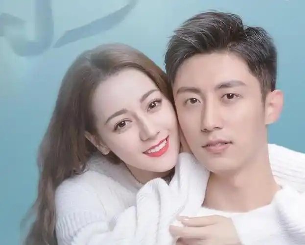 其实迪丽热巴与黄景瑜关系真的很不错,黄景瑜是她的男闺蜜.