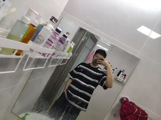 坐标北京呀211硕身高180体重150斤期待你的出现呀