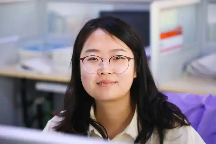 衡水二中│国际妇女节,愿你芳华自在,笑容如花_来源_中国_视窗