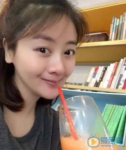 李佳璘个人资料简介_李佳璘图片写真_生活照_家庭背景-明星库