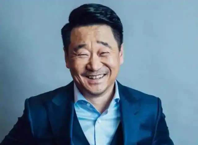 突围配角王景春买不起房的70后影帝感谢90后妻子不离不弃