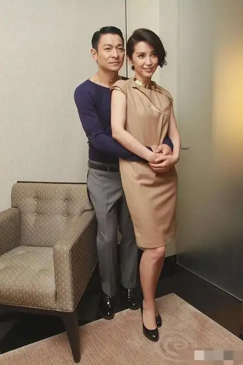 刘德华搂着李冰冰,好般配啊!|美女|记者|华语歌手|华语音乐_网易订阅