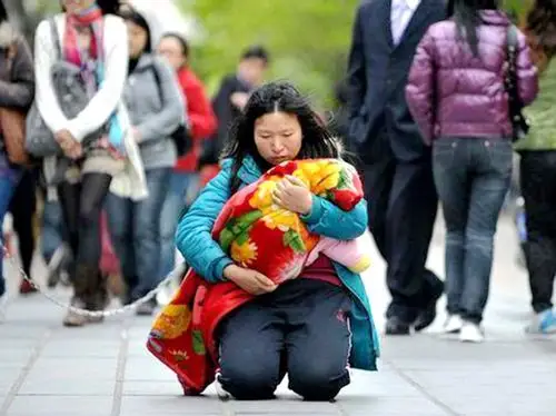 世界上最伟大的母爱!八张照片感动亿万网友!忍不住让人泪目