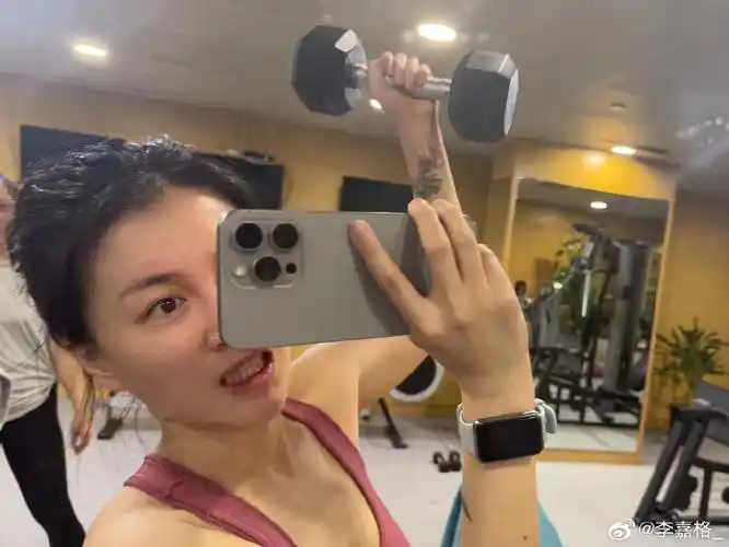 李嘉格有风格##一张照片欢迎夏天