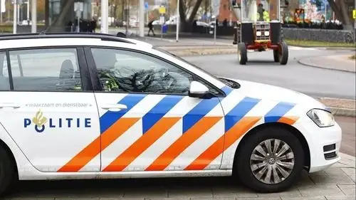 荷兰新闻短平快(袭击女传道师男子监禁仅一年等)——11月27日