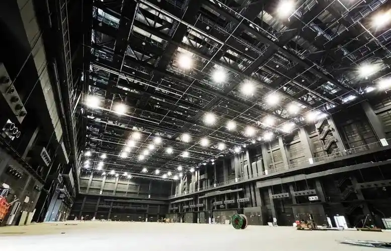 剧组扎堆成都影视城,高品质微短剧拍摄忙!