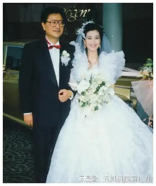 伍咏薇21岁丧夫获1.7亿遗产,如今受尽白眼,惨被骂贪钱克夫