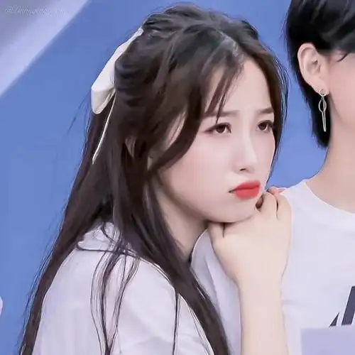 虞书欣镜头少引争议曝最新排名丢第一沦为节目工具人