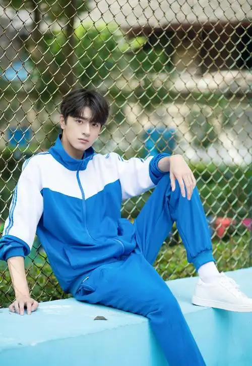 林一帅气校服图片46