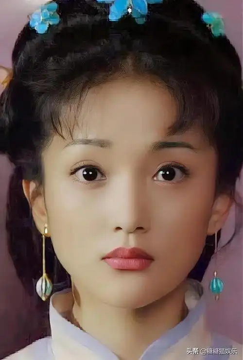年轻时的周迅太美了俏皮可爱好有灵气啊