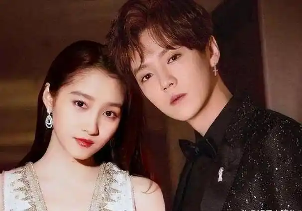 关晓彤,快管管你男友:34岁做直播的鹿晗,已彻底撒欢儿