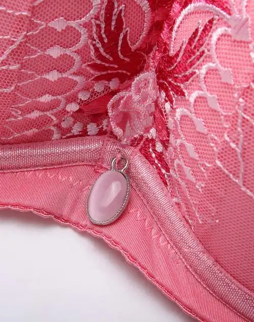 桃粉色蕾丝面刺绣3/4厚杯文胸