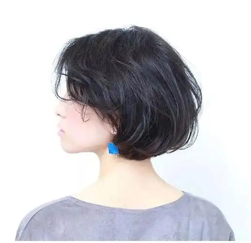 秋冬流行款-弧形刘海