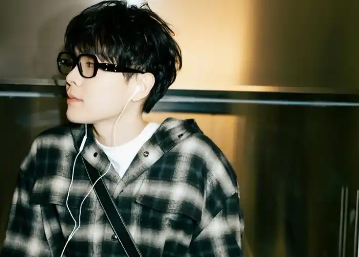 我们可以看到,王铮亮,李泽锋,熊梓淇,尤长靖,朱星杰,焦迈奇,李克勤,林