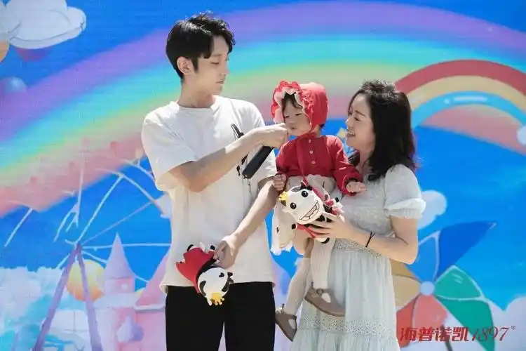 1897在2021年开年后独家冠名的第一部明星观察室类兄妹真人秀形式综艺