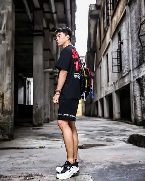 17ss国潮夏装街头潮男个性印花短袖t恤男女学生情侣潮牌半袖嘻哈