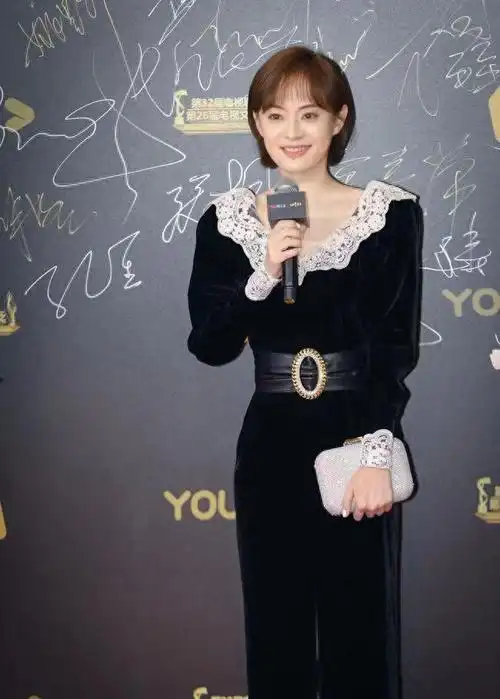 孙俪40岁素颜照流出,神情沧桑,头发稀疏, a href=