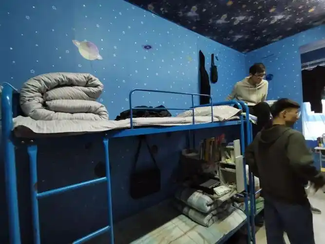 寝室岁月蕴清欢理院学子试比高