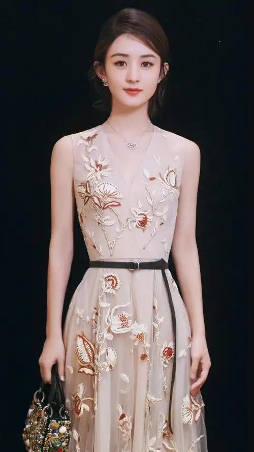 时尚俏丽赵丽颖图集