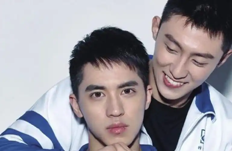 上瘾电视剧片接吻片段为何被删上瘾被下架了吗