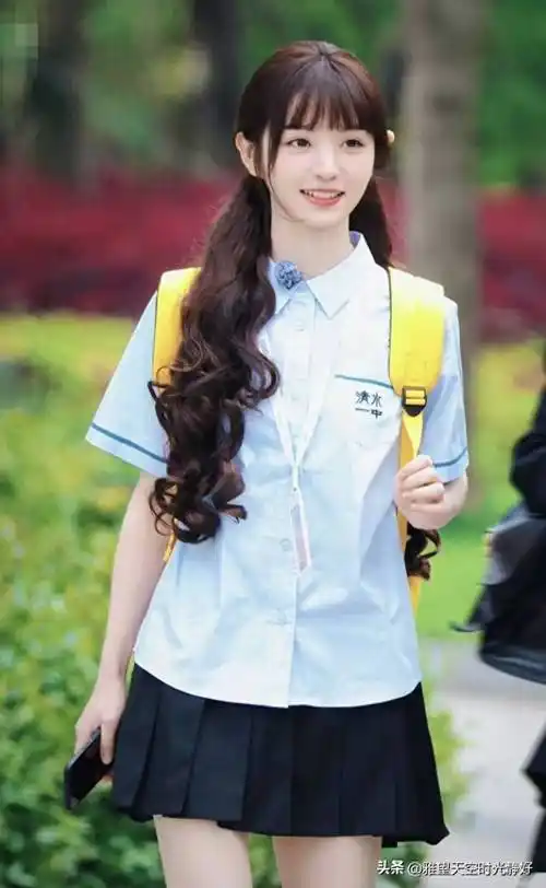 盘点内娱女明星校服造型合集 谁才是你心中认定的最美校花呢?