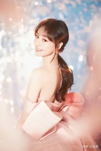 明星图集郑爽美图写真