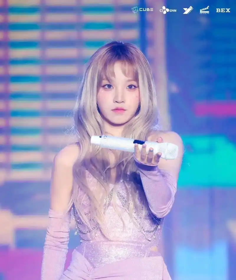 曼谷演唱会官方图片 #宋雨琦 #gidle #i_feel  - 抖音