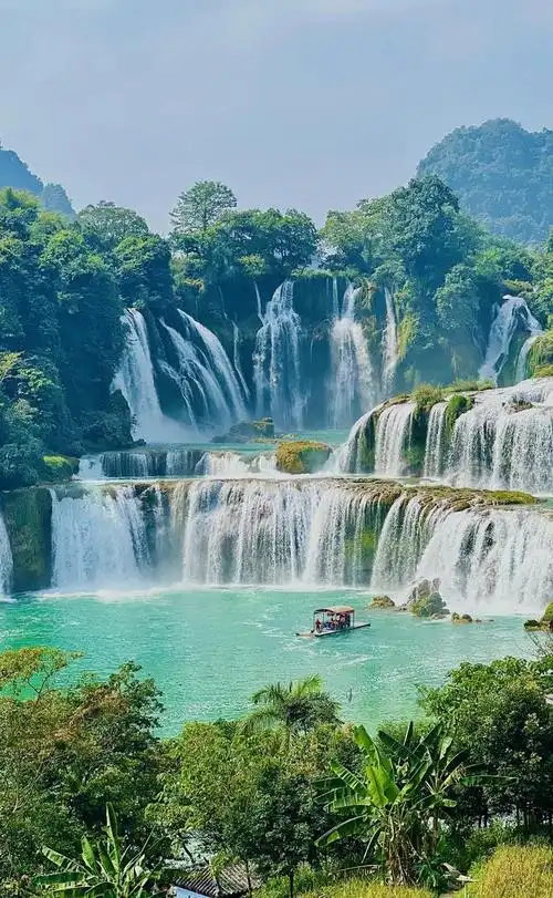 01 壮丽奔腾的瀑布,天然奇观的美景